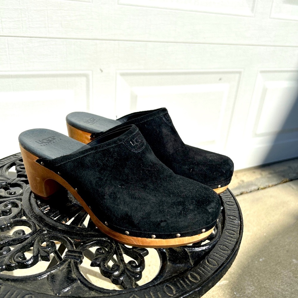 Ugg Black Suede Leather clogs